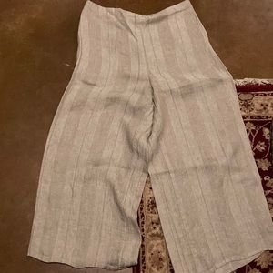 Flax grey colored pants